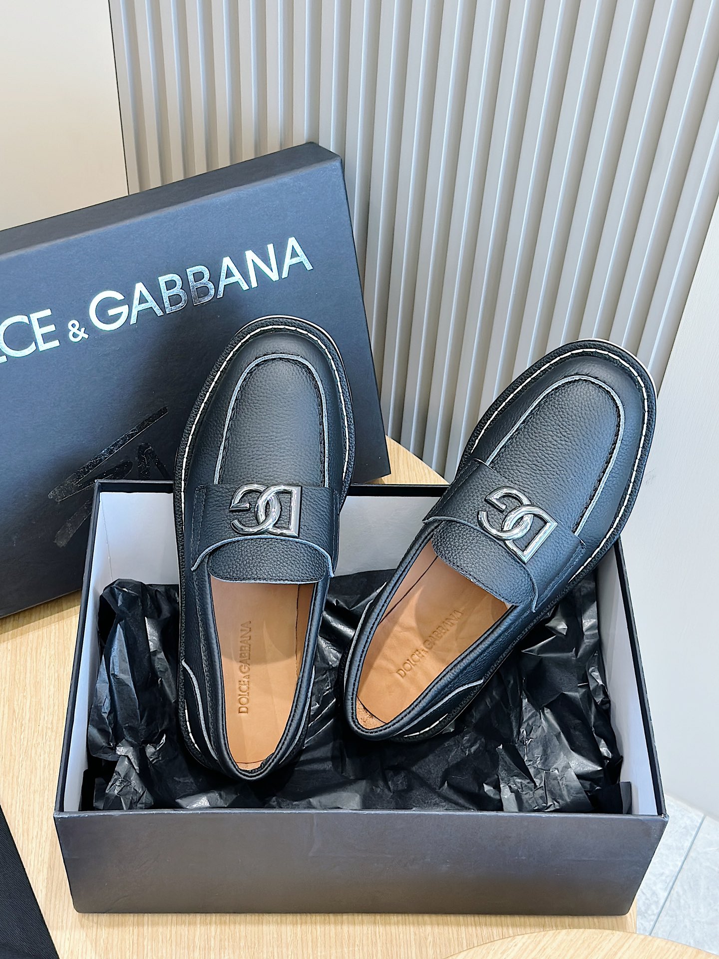 olce & Gabbana shoe
